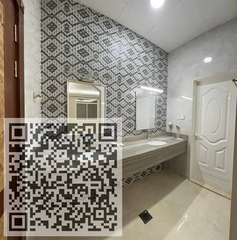 18 0501fa43-7e38-4a01-8d43-e2c4bc19eb01. jpg