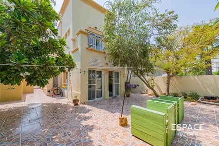 3 Bedroom Villa for Rent in The Springs, Dubai - Type 2E | Maids | Pool and Park Backing