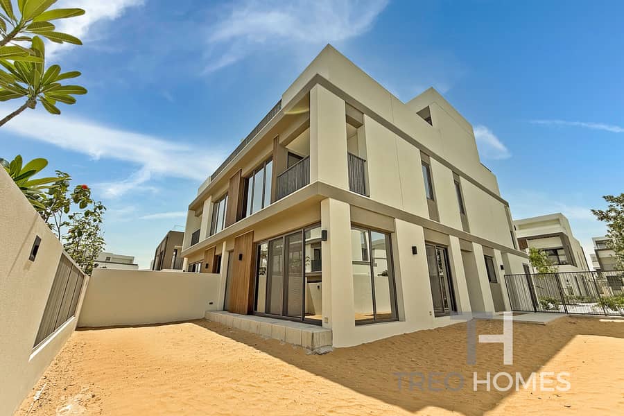 Corner unit | Spacious | Multiple units Corner unit | Spacious | Multiple units
