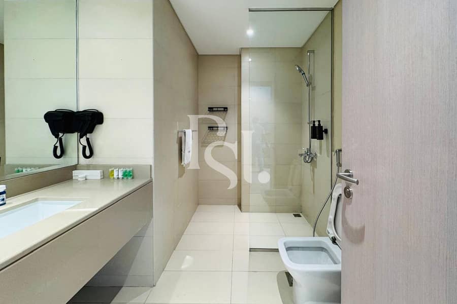 10 1BRM-AP260212-Water-Edge-Yas-Island-Abu-Dhabi-UAE (8). jpg