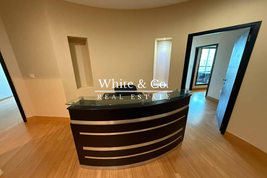 Grade A Tower | Lake Views | Partitioned Grade A Tower | Lake Views | Partitioned