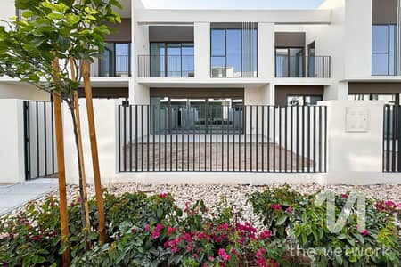 3 Bedroom Townhouse for Sale in The Valley by Emaar, Dubai - Single Row | Park Facing | Vastu Compliant