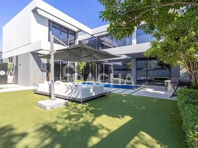 5 Bedroom Villa for Sale in Jumeirah Golf Estates, Dubai - SIGNATURE VILLA | Best Priced | With Pool