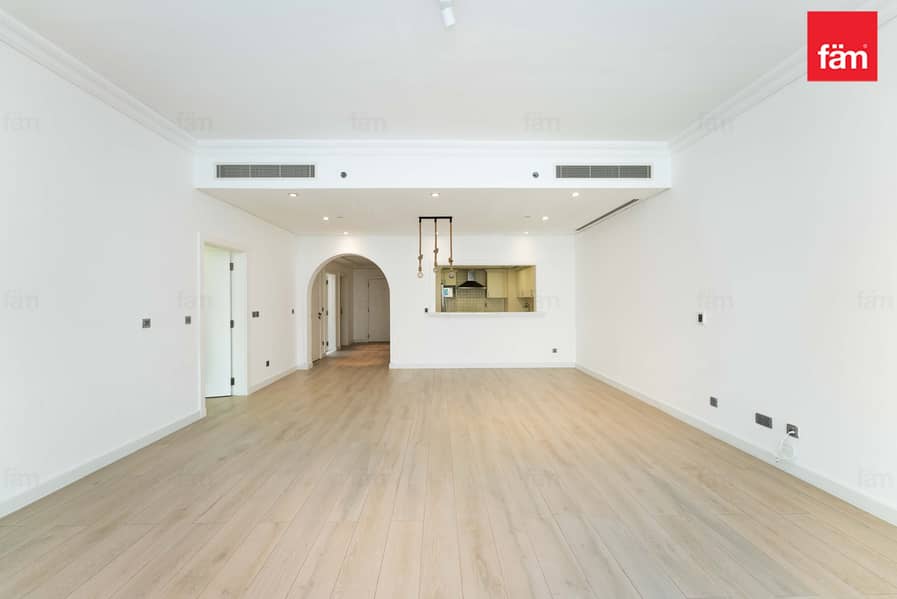 2 Bedrooms | Fully Upgraded | Park View 2 Bedrooms | Fully Upgraded | Park View