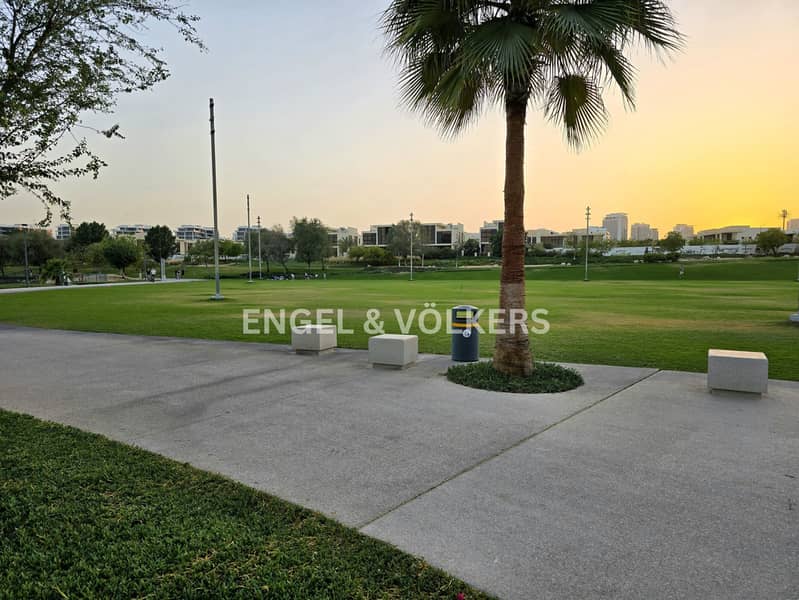 位于达马克山庄,公园别墅,洛克伍德别墅群 3 卧室的联排别墅 215000 AED - 11584260 位于达马克山庄,公园别墅,洛克伍德别墅群 3 卧室的联排别墅 215000 AED - 11584260