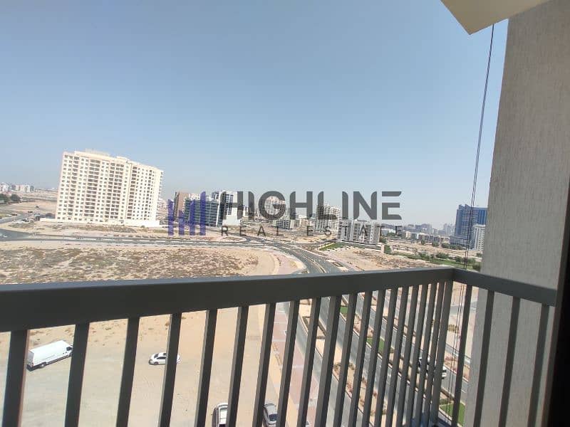 11 Time1-1BR704-09. jpg