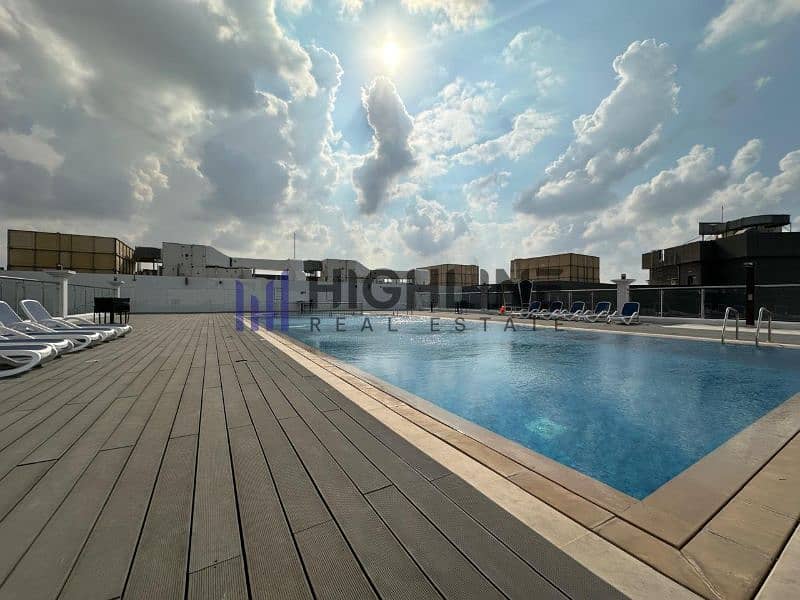 15 Arabian-gate-Swimming-01. jpeg