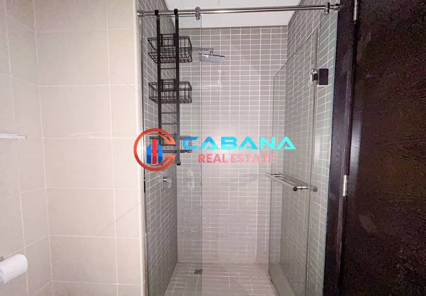 12 Washroom 2. jpg