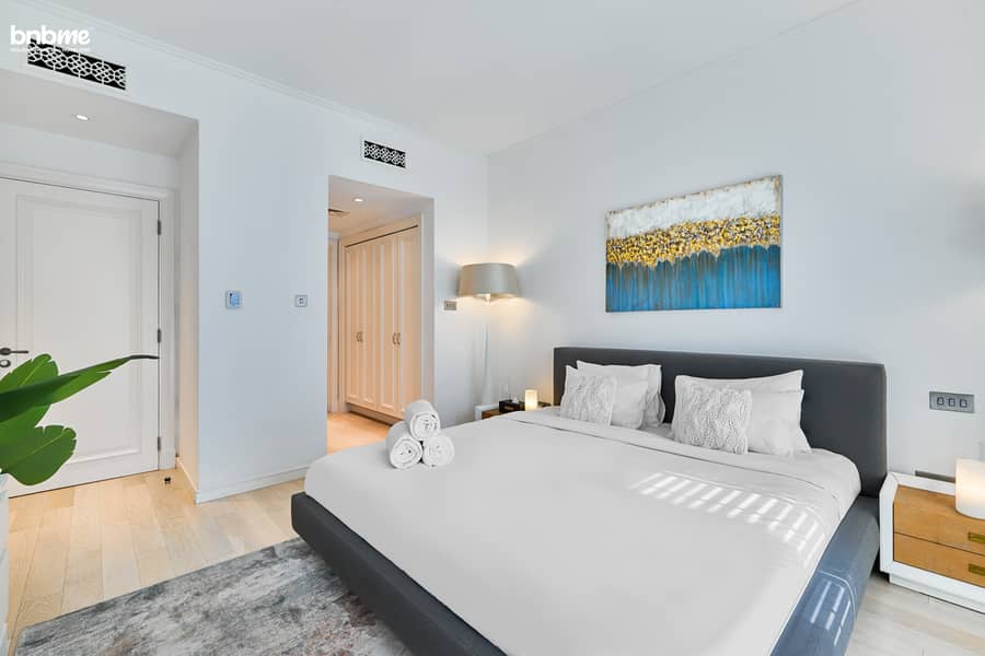 17 Master Bedroom (2). jpg