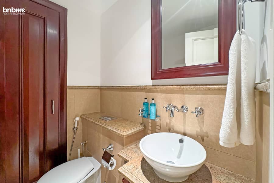 34 Washroom C. jpg