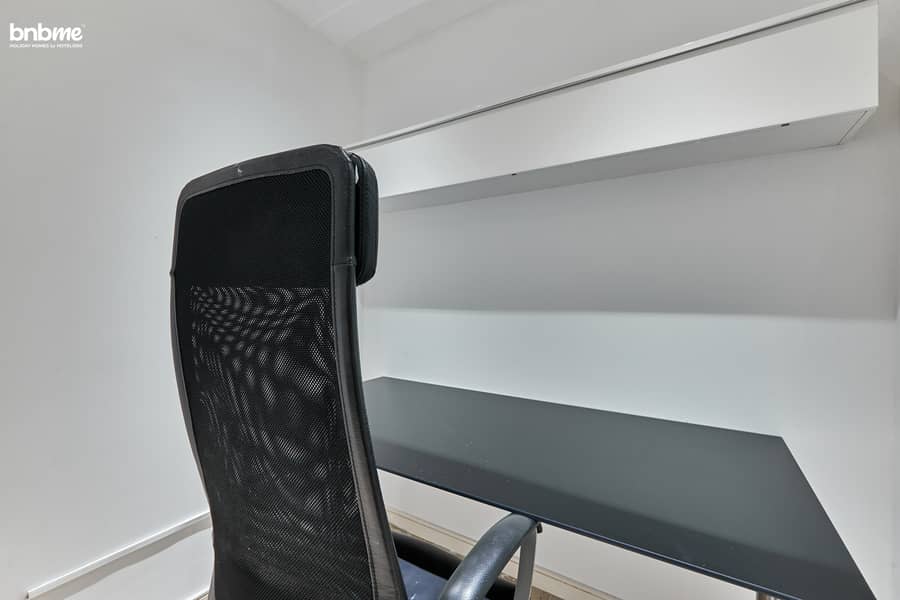 37 Work station room (2). jpg