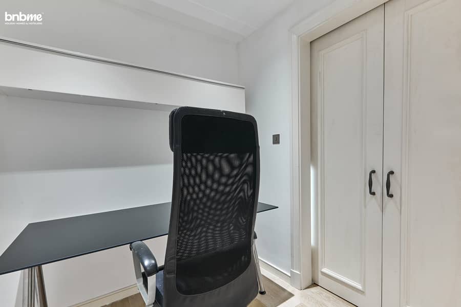 38 Work station room. jpg