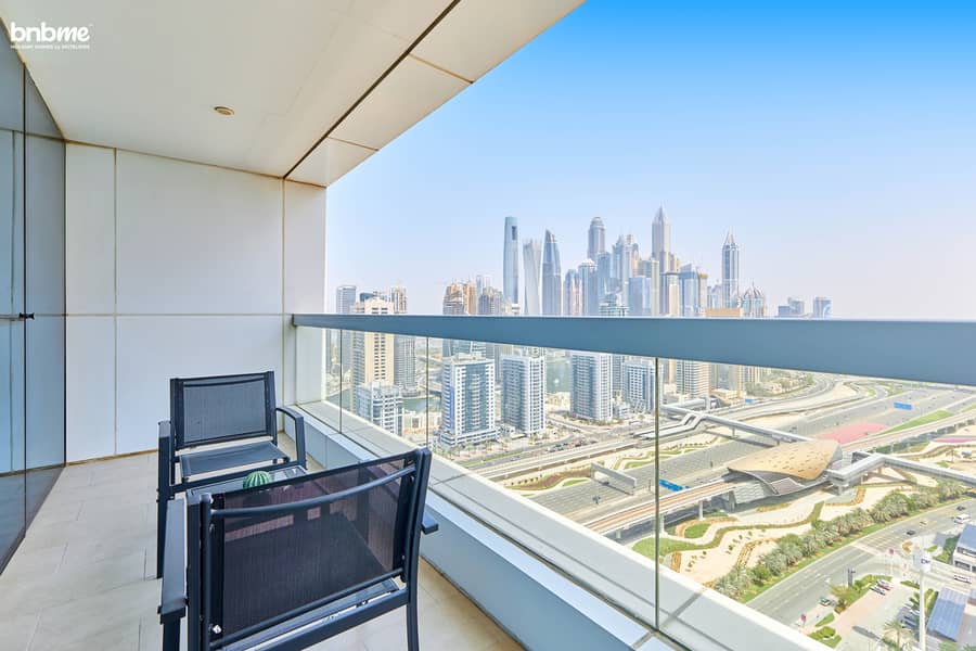 22 Balcony 1. jpg