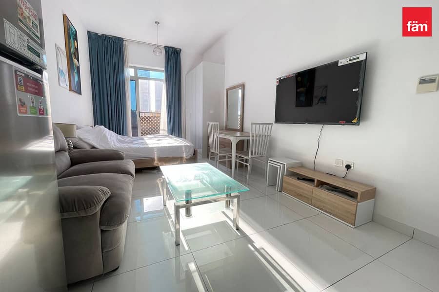 Modern Spacious Studio | Furnished | Vacant Now Modern Spacious Studio | Furnished | Vacant Now