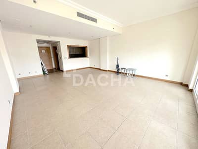 1 Bedroom Apartment for Rent in Palm Jumeirah, Dubai - High Floor | Park View | Direct Beach Access