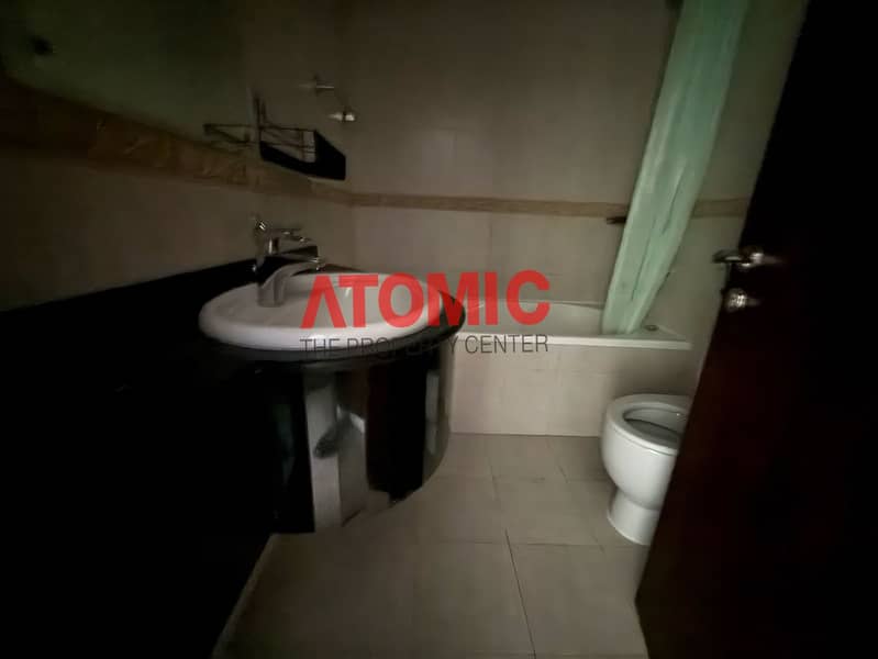 4 0cb9ac37-d843-4750-a0e1-85411eeffc6f. jpg