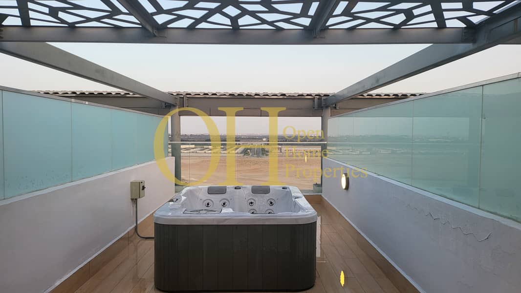 6 Jacuzzi 2 . jpg