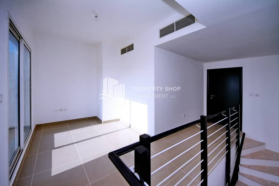 5 3-bedroom-abu-dhabi-al-reef-contemporary-village-study-area. JPG