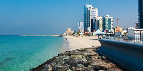 ارض استخدام متعدد  للبيع في كورنيش عجمان، عجمان - shutterstock_1253015707. jpg