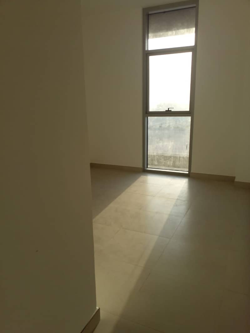 9 978eeebf-75a2-44ec-a8bb-f2e5babd035c. jpg