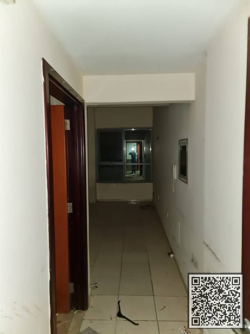 2 10f917ec-b43f-4f8b-843c-485c1e1bd2cf. jpg