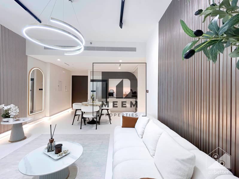 22 Marina Vista P206 -Living-10. jpg
