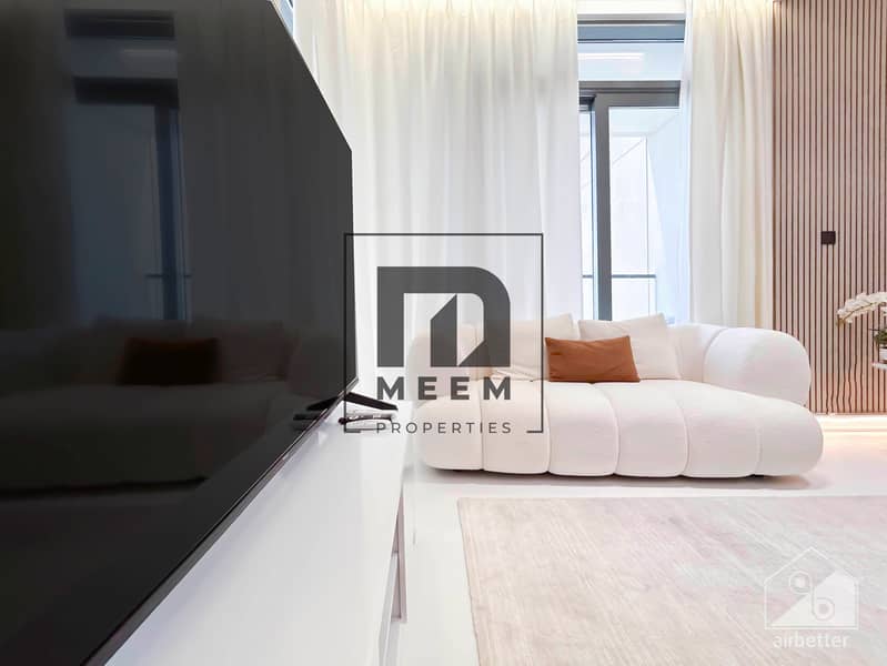 39 Marina Vista P206 -Living-13. jpg