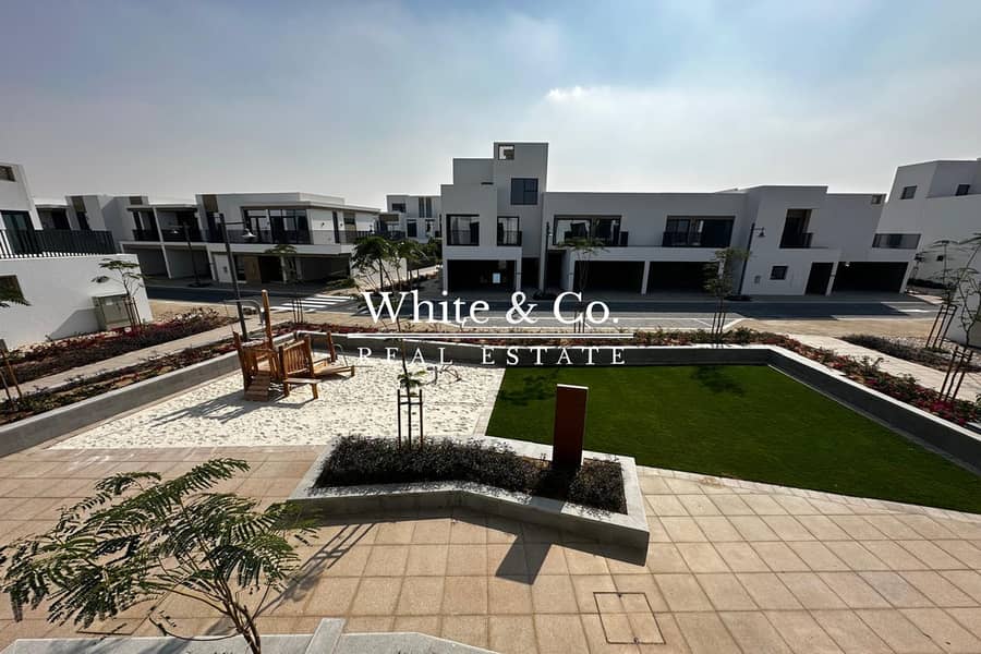 Central Location | Brand New | Sky Light Central Location | Brand New | Sky Light