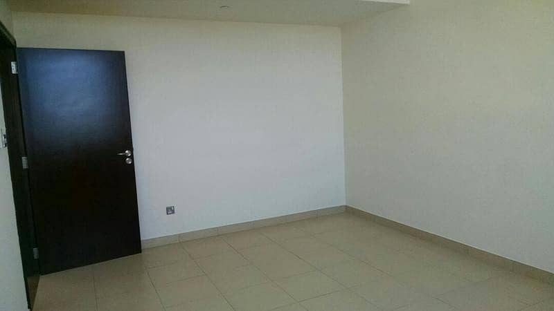 WALK ABLE TO METRO_CHILLER FREE 3 BHK FOR RENT WITH CLOSE KITCHEN