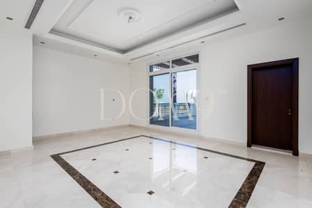 5 Bedroom Villa for Rent in Umm Suqeim, Dubai - Villa on the beach / Private Pool / Vacant