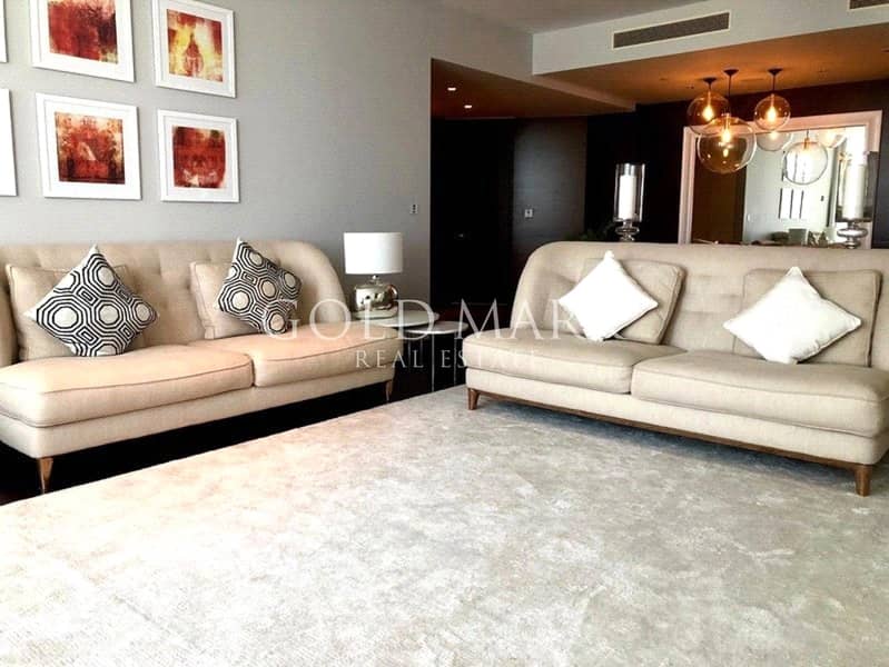 Ready To Move In | Prime Location | Luxurious Ready To Move In | Prime Location | Luxurious