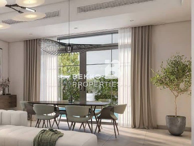Solar-Powered Luxury | ROI-Focused Solar-Powered Luxury | ROI-Focused