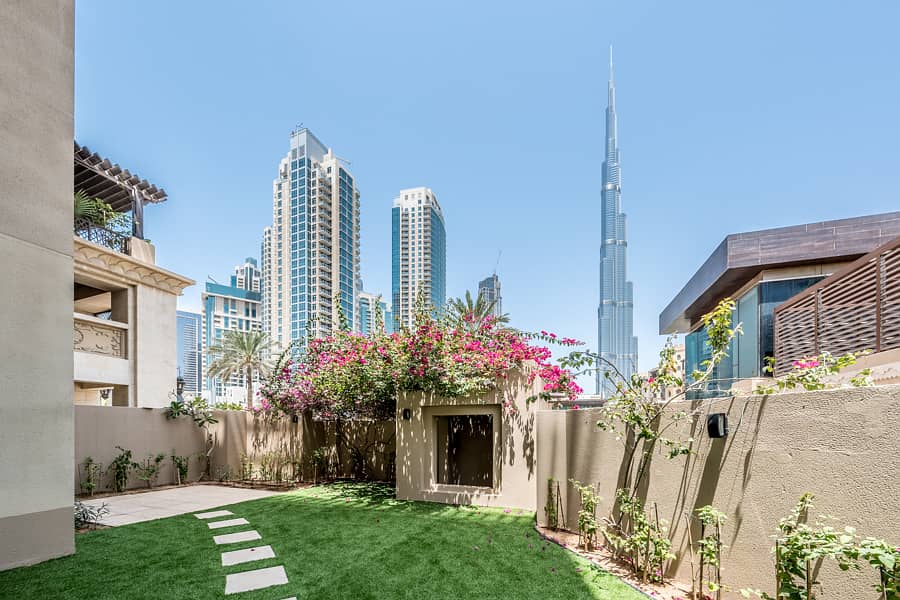 Exclusive | Landscaped Garden | Huge Size Exclusive | Landscaped Garden | Huge Size