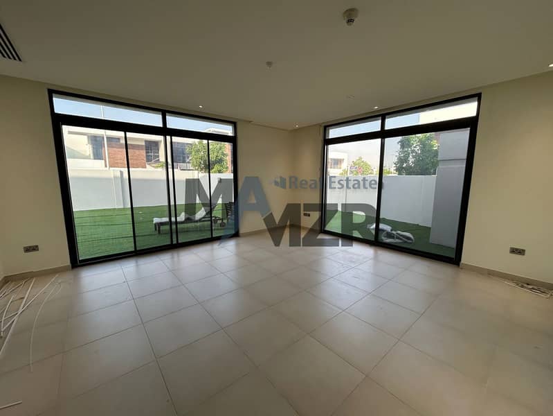 位于雅斯岛 4 卧室的别墅 350000 AED - 11592730 位于雅斯岛 4 卧室的别墅 350000 AED - 11592730