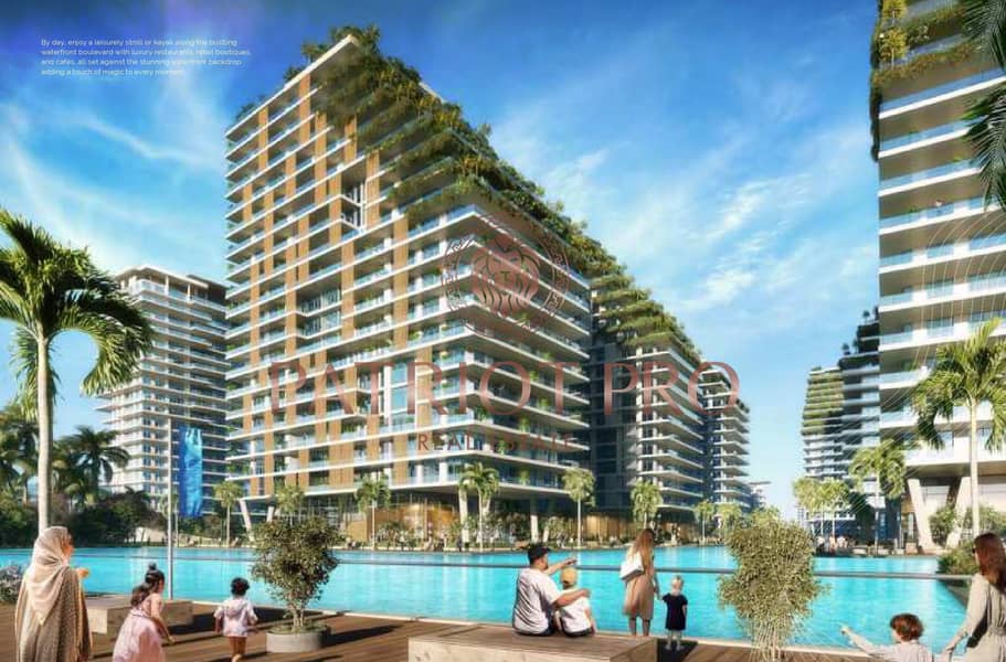4 Azizi_Venice_page-0013. jpg