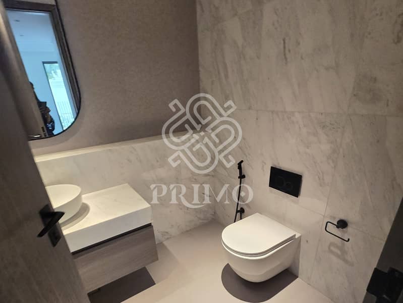 17 4 Powder room. jpg