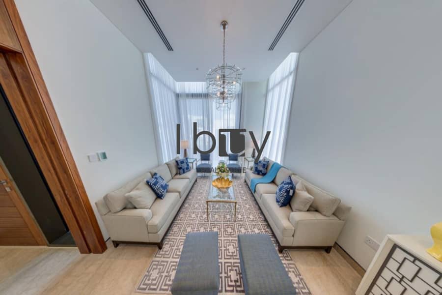 Second Row Corner|5 Executive| Sea View-Park View Second Row Corner|5 Executive| Sea View-Park View