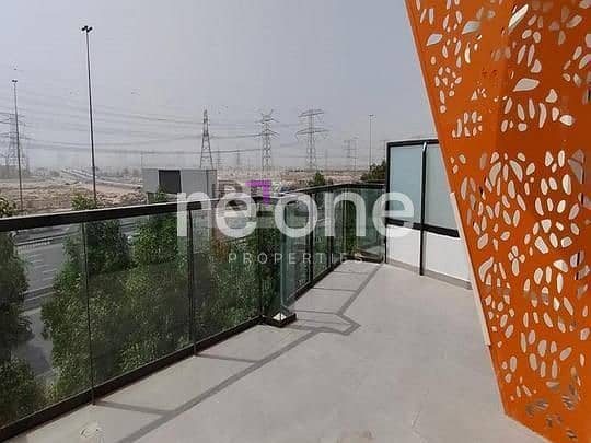 Spacious | Prime Location | With 3 Balconies Spacious | Prime Location | With 3 Balconies