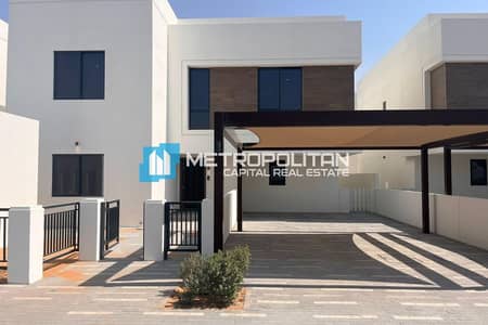 5 Bedroom Villa for Sale in Yas Island, Abu Dhabi - 5BR+Maid Villa| Ready to Move In| Prime Location