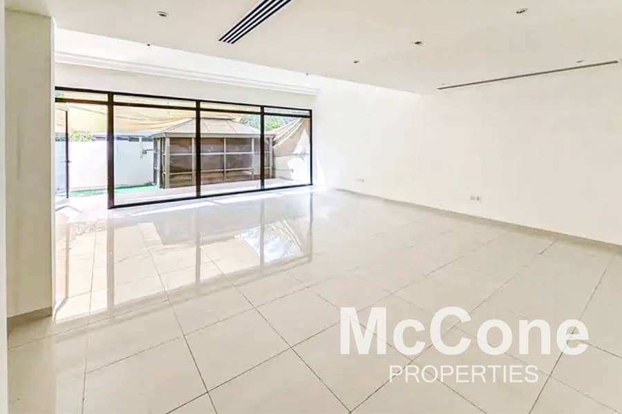 位于达马克山庄,鲜花别墅区 3 卧室的联排别墅 250000 AED - 11594367 位于达马克山庄,鲜花别墅区 3 卧室的联排别墅 250000 AED - 11594367
