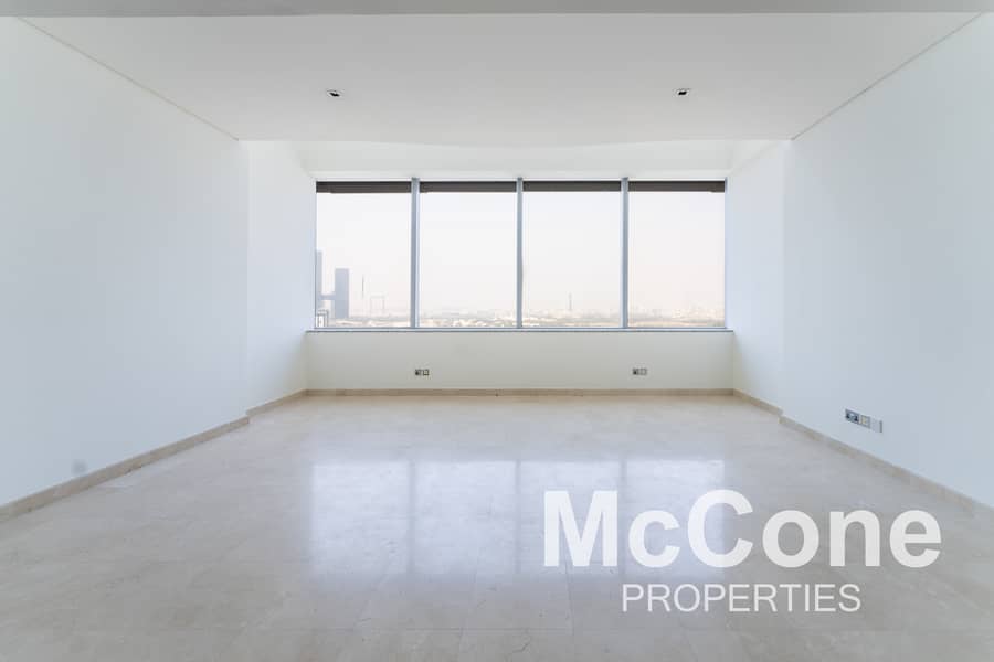 Prime Location | High Appreciation | Duplex Deal Prime Location | High Appreciation | Duplex Deal