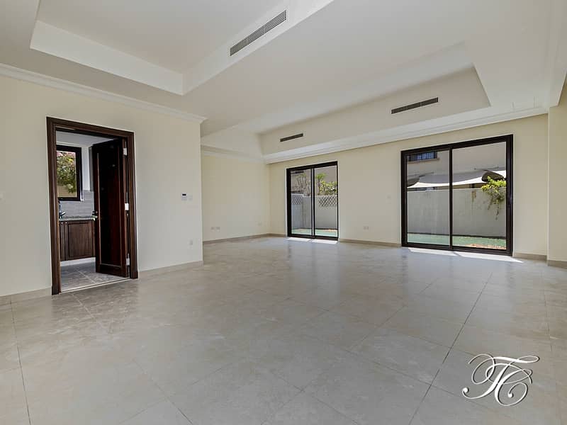 Vacant | Well-maintain | Prime Location Vacant | Well-maintain | Prime Location