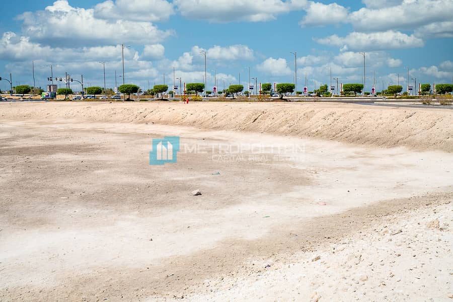 位于哈里发城,SE41 的住宅地块 10000000 AED - 11595135 位于哈里发城,SE41 的住宅地块 10000000 AED - 11595135