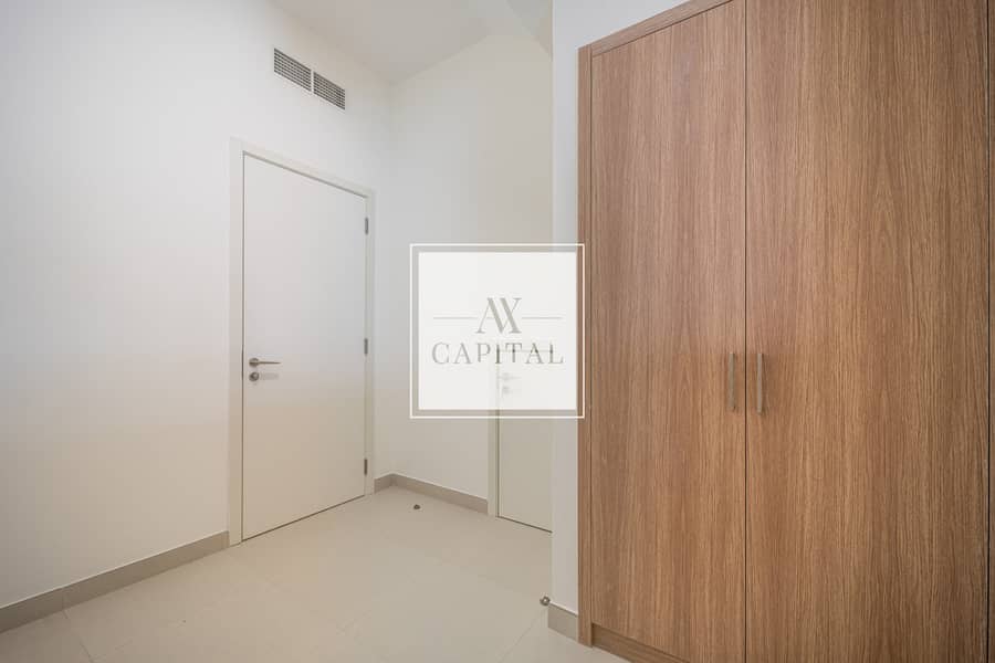 位于迪拜南部街区,居住区 4 卧室的别墅 260000 AED - 11595505 位于迪拜南部街区,居住区 4 卧室的别墅 260000 AED - 11595505
