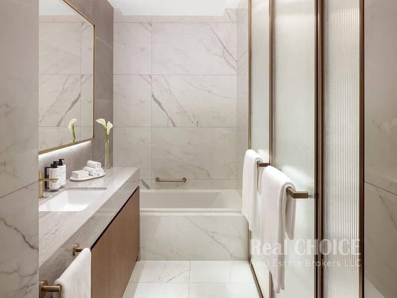 5 One Bedroom Canal ViewEnsuite bathroom. jpg