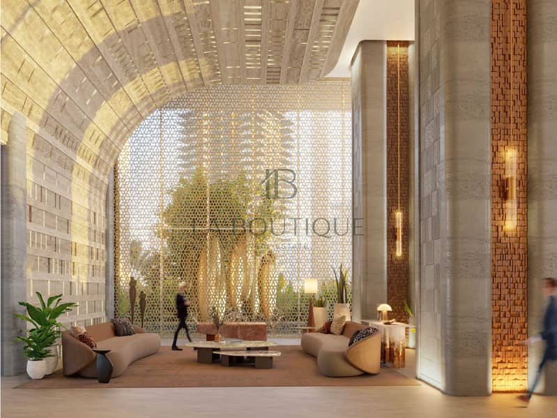 Luxury Living- Prime Location- Canal View Luxury Living- Prime Location- Canal View