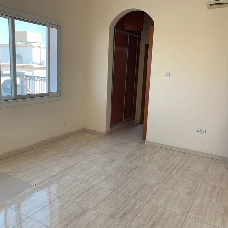 vip villa apartment available in baniyas for 70000