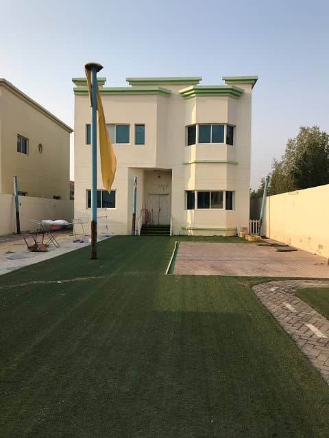 villa for rent . very big barking area in side and out side villa for rent