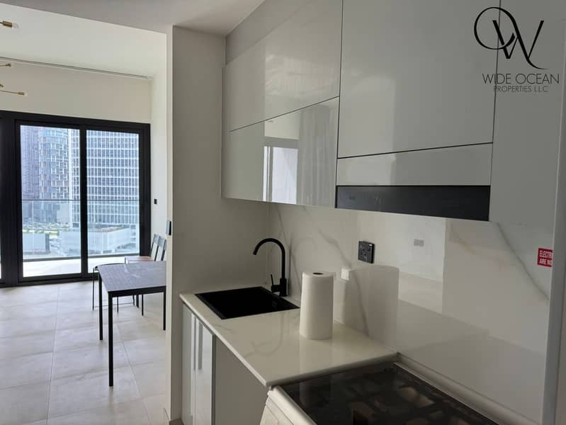 7 5646e7bd-bd90-450b-aef4-f015db0493ea. jpg