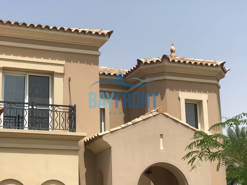 Excellent Location -5 Bed .C1..Good condition Excellent Location -5 Bed .C1..Good condition